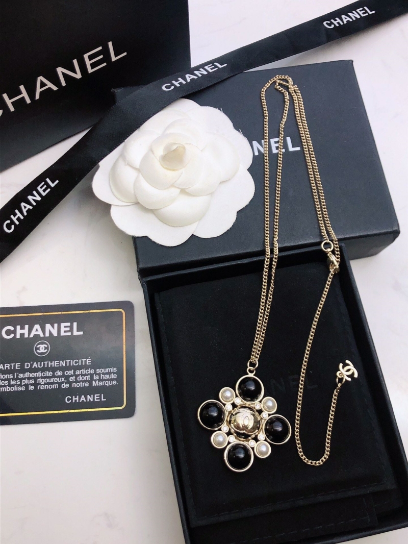 Ch**el necklaces
